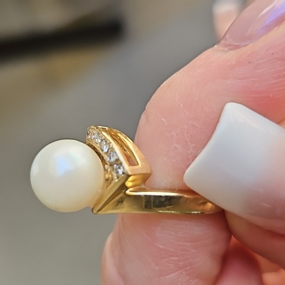 Genuine Pearl Necklace strand, Earrings and Ring - Picture 5 of 8